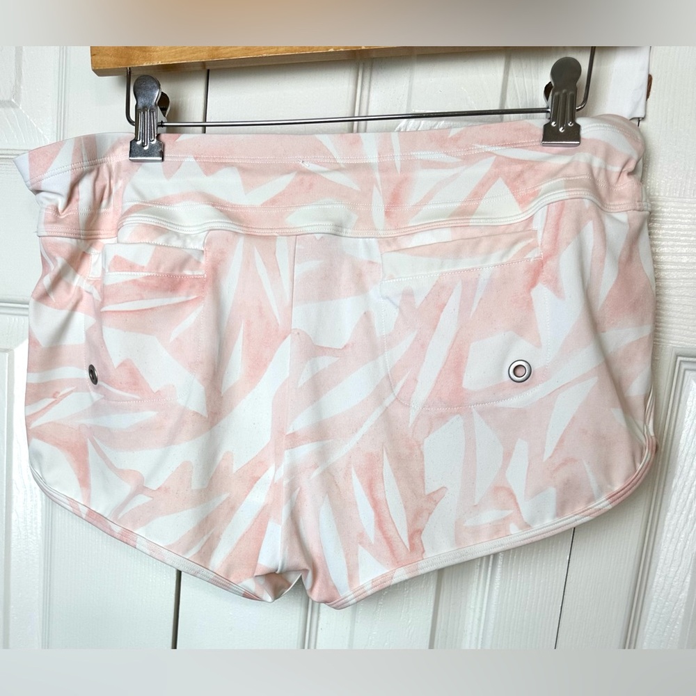 ATHLETA South Beach Kata Shorts Quartz Pink White UPF 50+ Sun Protection Pockets - Picture 4 of 9